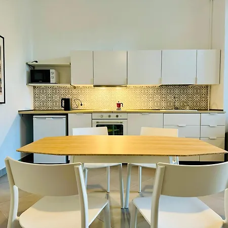 Joy Odobescu 3a Apartment