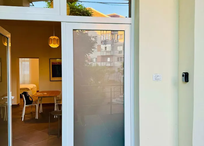 Joy Odobescu 3a Apartamento *